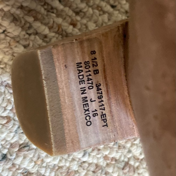 FRYE Women’s Victoria Cut Short Elephant Soft Oiled Suede Boots, size 8.5 - Picture 11 of 16